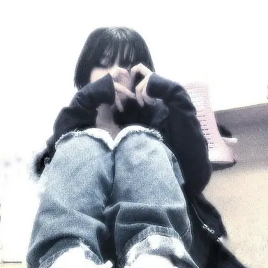 Profile image of Lola Hale