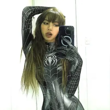 Profile image of Hannah-Silk