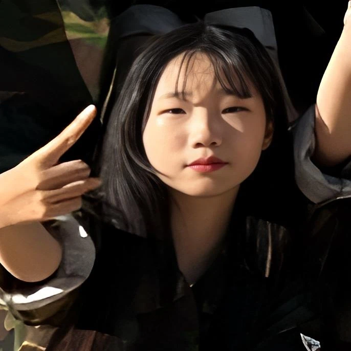 222222222222문서윤