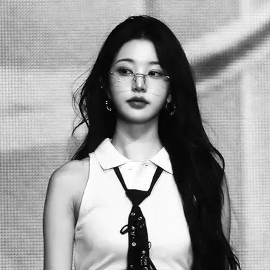 Profile image of Jang Wonyoung