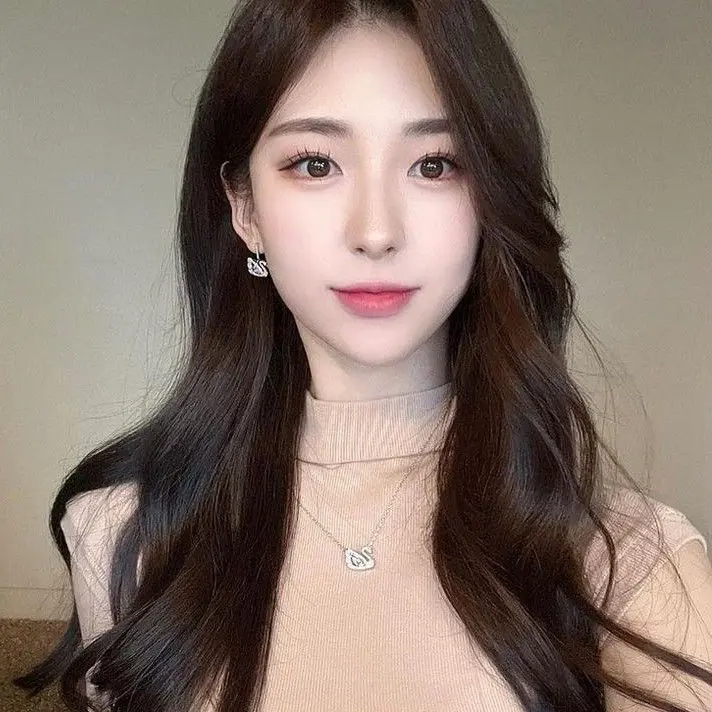 DrearyMiner2391의 여자친구