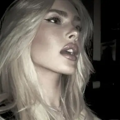 Profile image of Elara