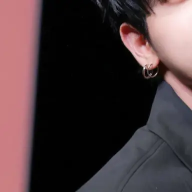 Profile image of JH