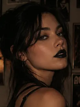 Lobo22의 The Girl Upstairs