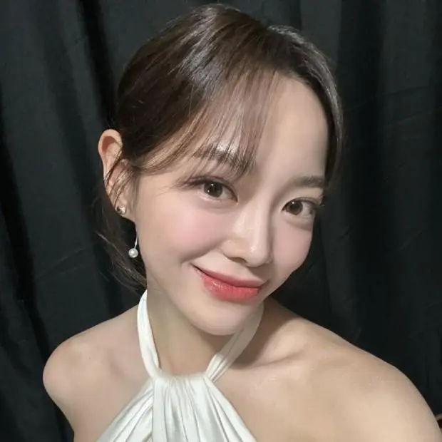 MoodyPatch4129의 김세정