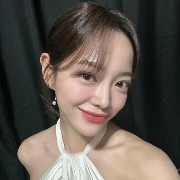 김세정
