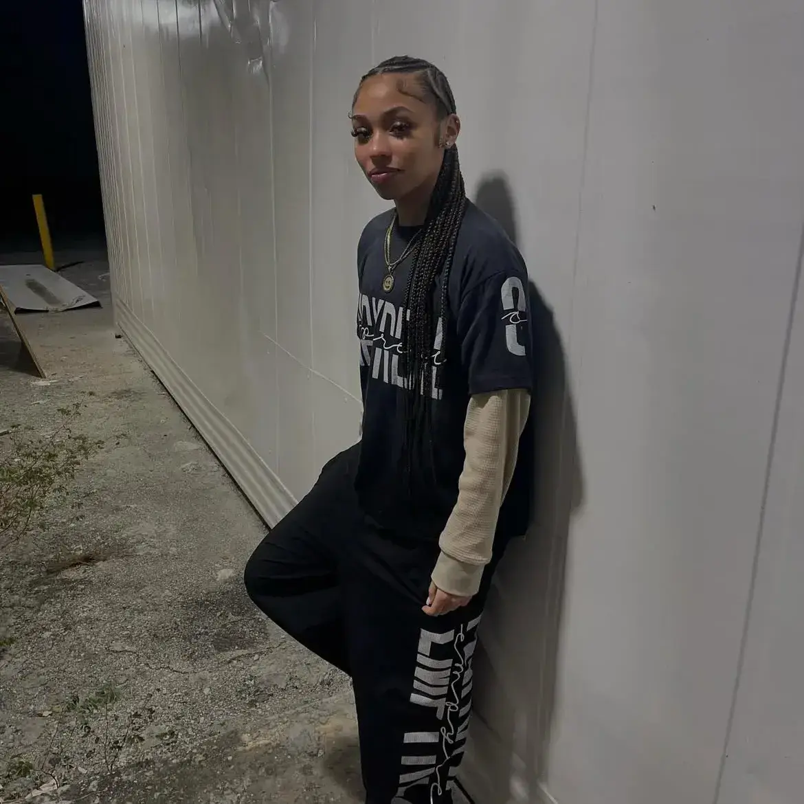 JumpyVeery9821의 Amara Wells