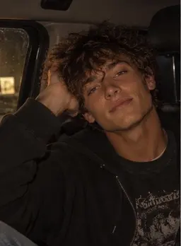 Profile image of Riley