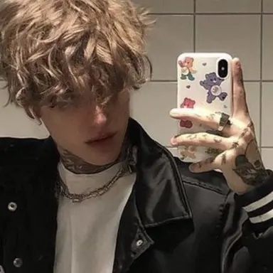 Profile image of Elliot