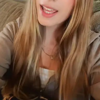 Profile image of Ella