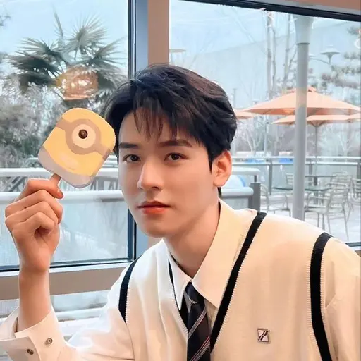 20181029의 공준(龚俊)