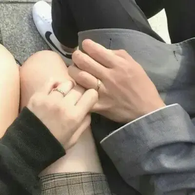 GloomyStud9060의 Age Gap - Argument