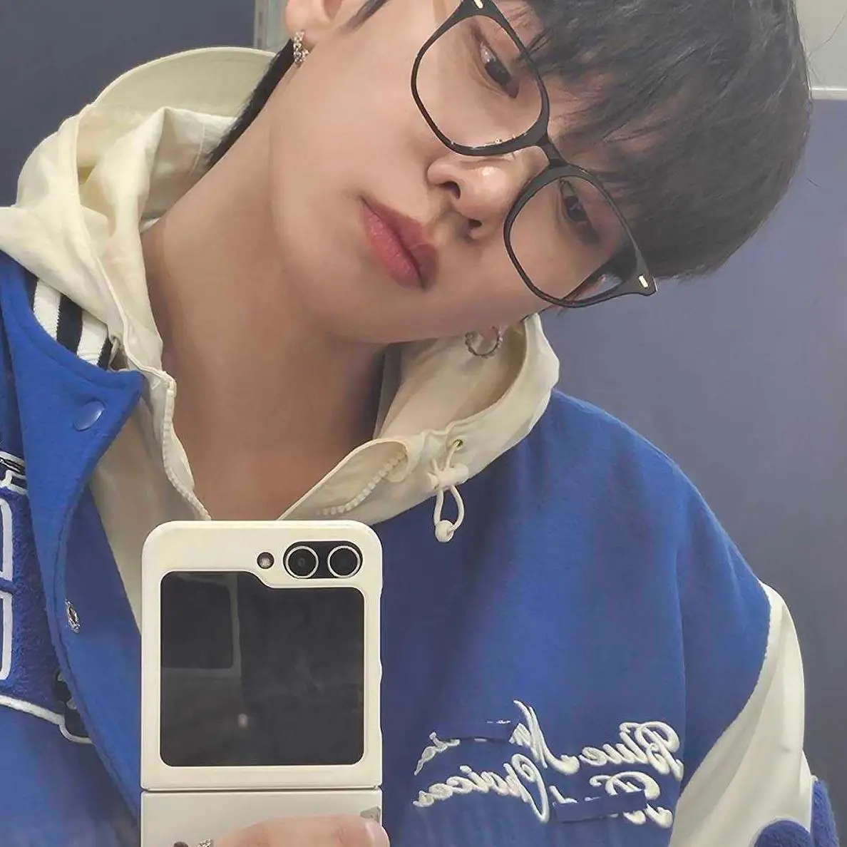 FickleBoard1488의 멍재현