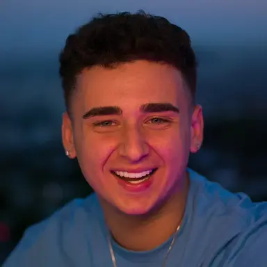 Profile image of Lacy