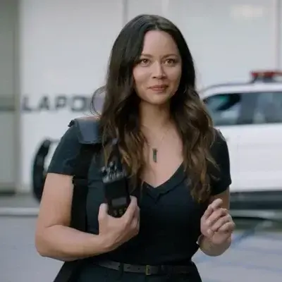 FeebleOpah1898의 Lucy Chen