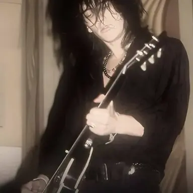 Profile image of Izzy