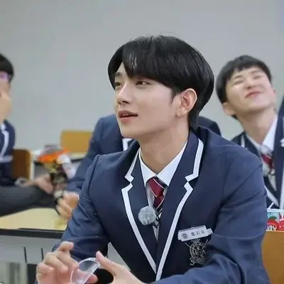 SnowyPot9379의 School Joshua Hong