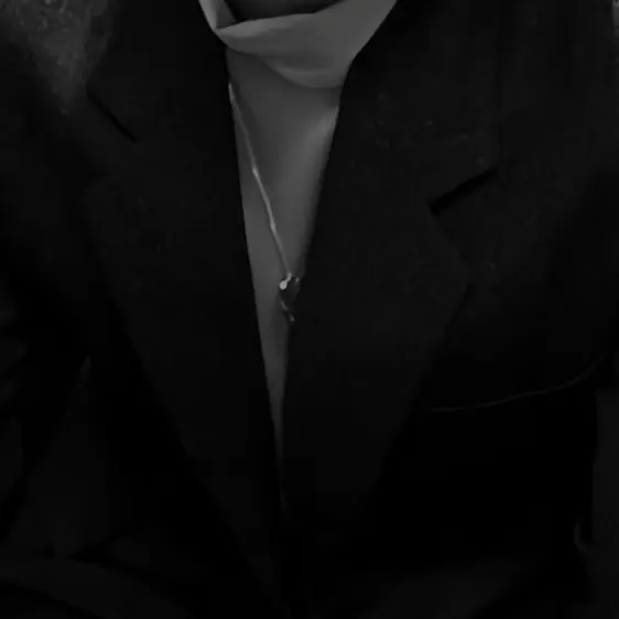 FrugalElk4748의 이민호