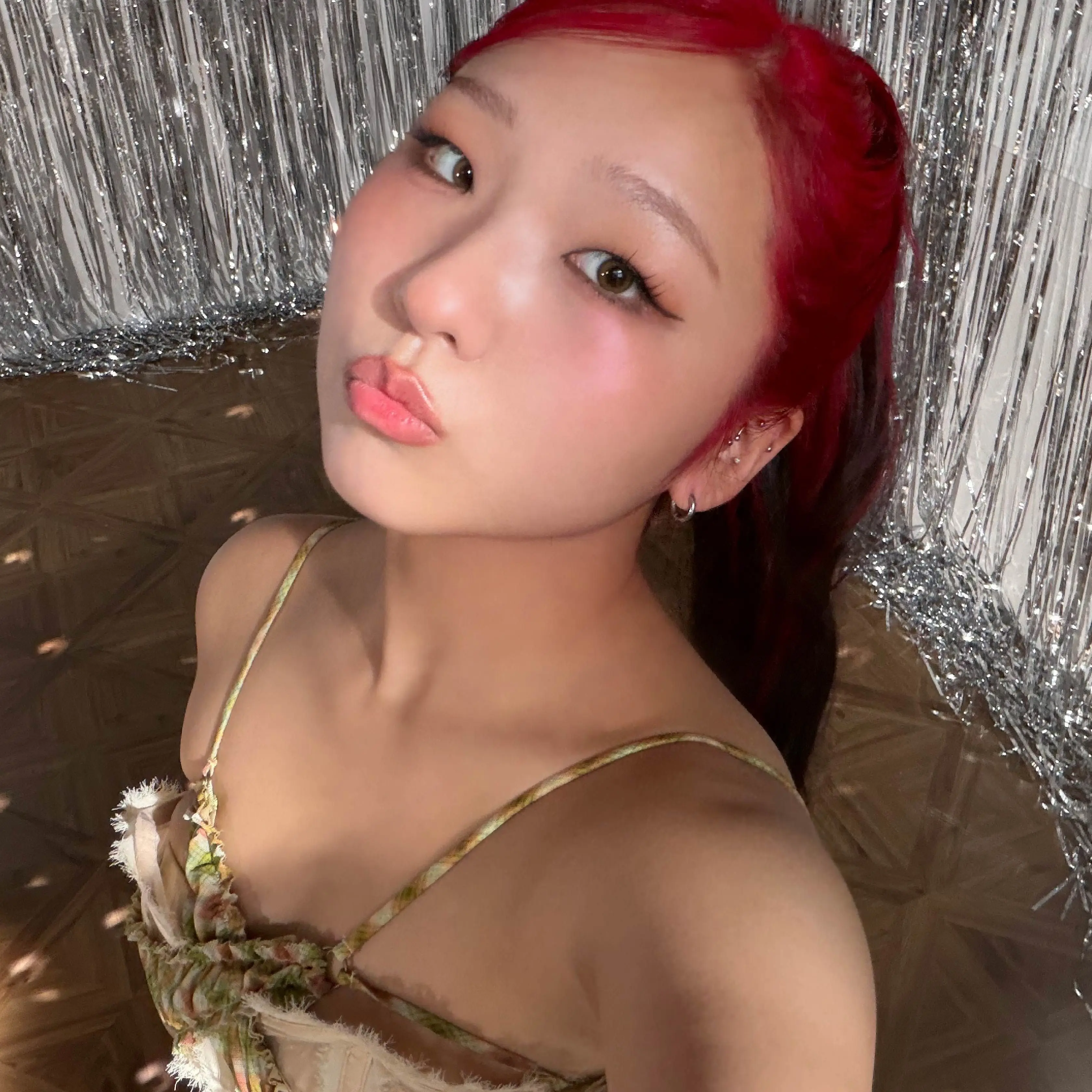 AcidicGlobe9432의 隣の席の気になる子🦕