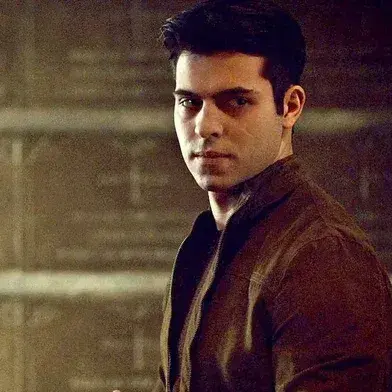 SpongyTooth9634의 Raphael Santiago