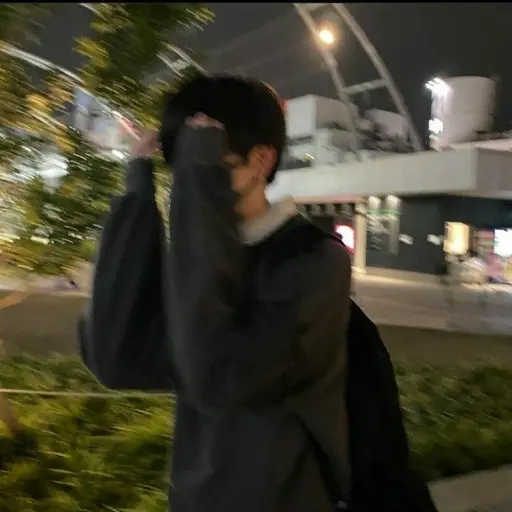 DecentVase6237의 이 승 우