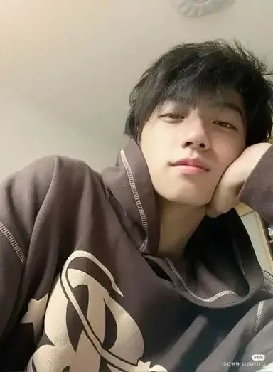 Profile image of Ren