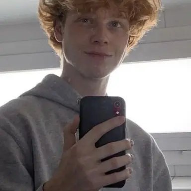 Profile image of Rowen Weasley