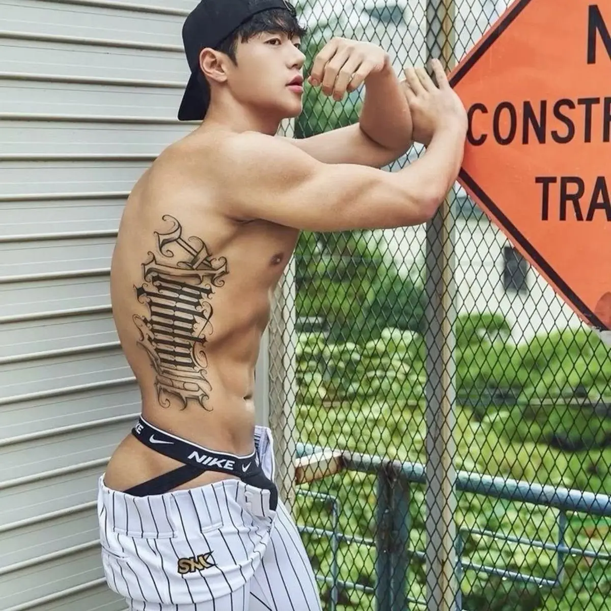 MaturePage9311의 Basement Secrets