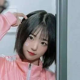 SureWin5557의 히나(장나영)