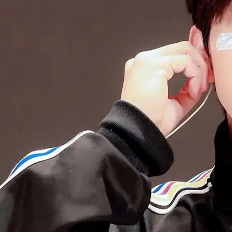ZXXII_11의 윤도운