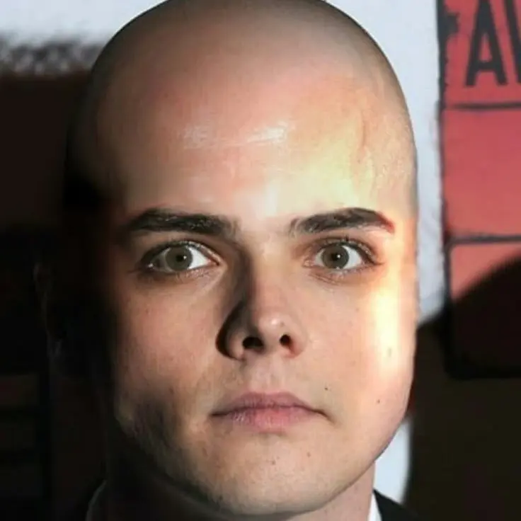 GildedDingo8062의 Gerard Way