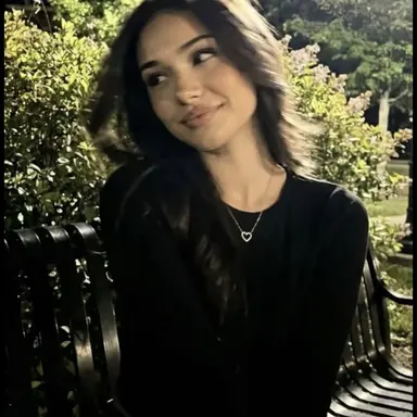 Profile image of Liv
