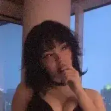 MustyStore6855의 Sloane, your roommate