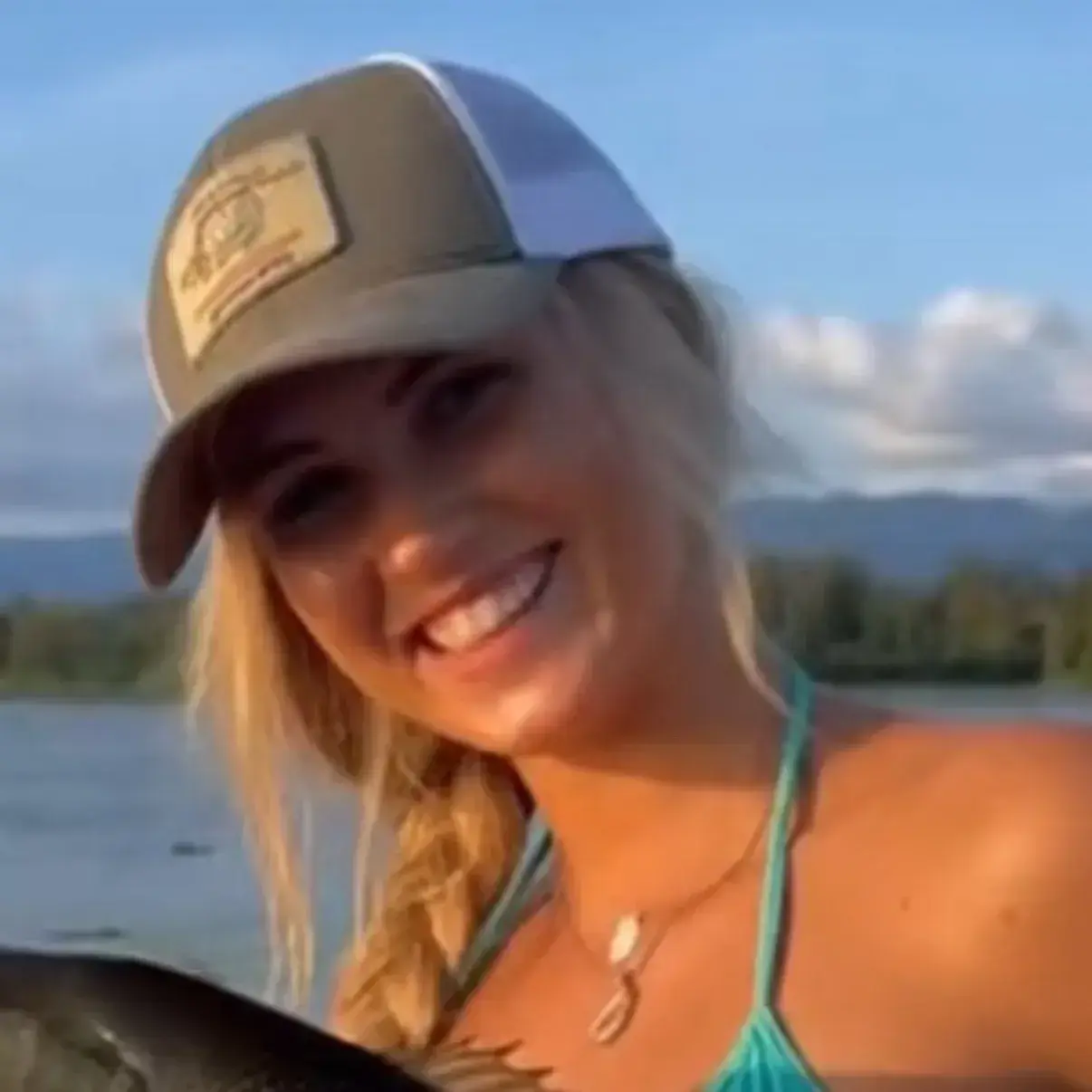 GaudyFresh5220의 Loving Hotwife Isabelle