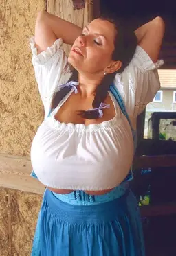 Profile image of Camila