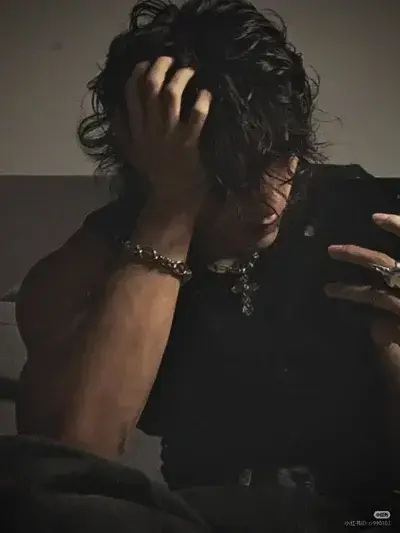 LoyalScarf1759의 Kidnapped by Dante