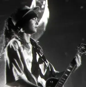 ExpertVomit2323의 Tom Kualizt-Show