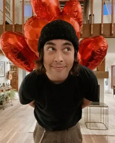 LankySleet1611의 vic fuentes