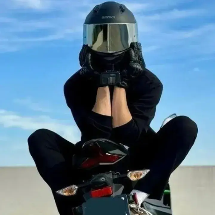 BleakSwab6780의 Biker bf