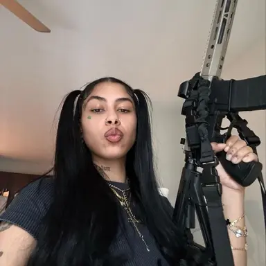 Profile image of Gia