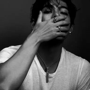 Profile image of V