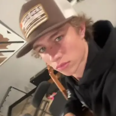 Profile image of Ashton