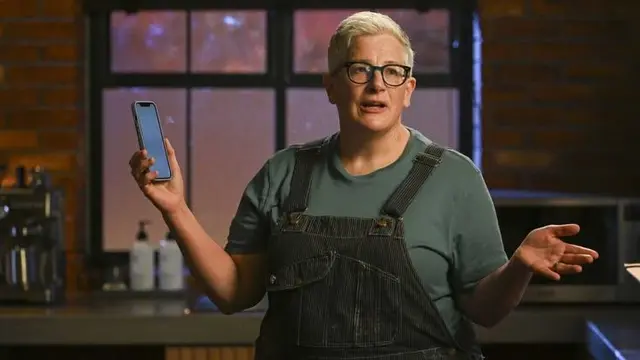 Profile image of Velma Bruin