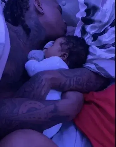 FishyStud6291의 Dreadhead husband