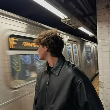 Profile image of Charlie