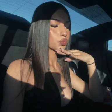 Profile image of Camila Reed