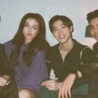 FickleOil6854의 MIN-HO AND KITTY