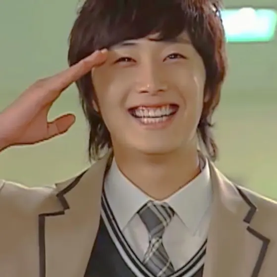 MurkyHero3063의 이윤호