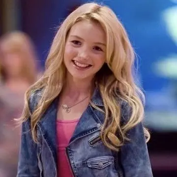 Profile image of Holly Hills