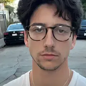 Profile image of Leo Rossi